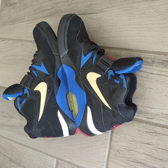 charles barkley shoes air force 180